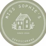 Miss Sophie‘s Dekoschrank | Nr. 1 in Pritzwalk