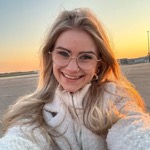 ZOE JOLIEN
